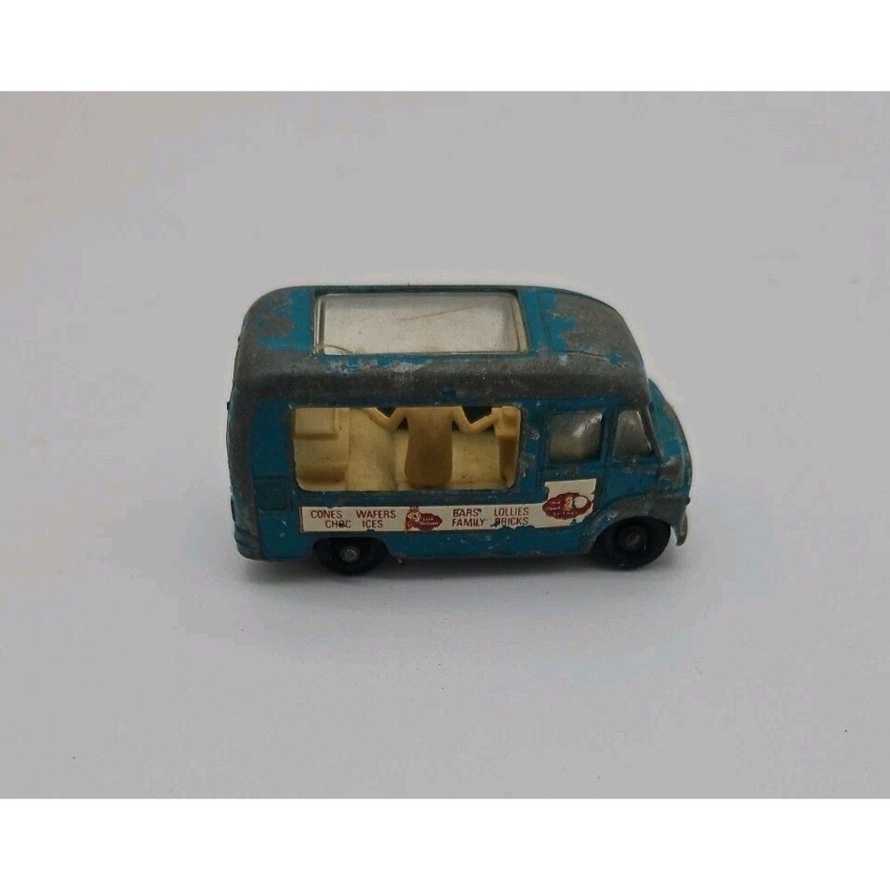 Matchbox Lesney #47 Commer Ice Cream Canteen Lyons Maid -Blue-